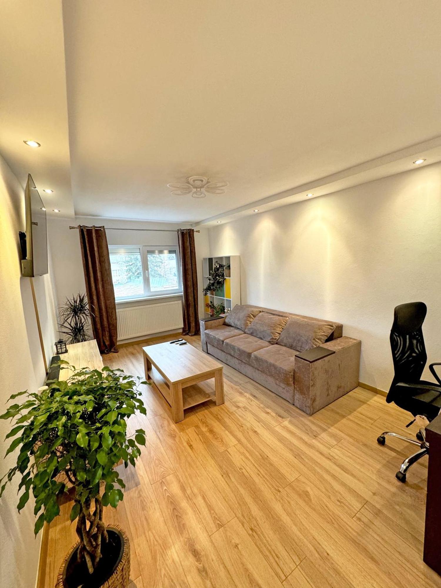 Ultracentral Apartment Târgu Jiu Екстериор снимка